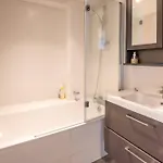 Amazing For 8 With Parking Space *