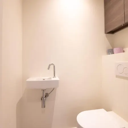 Amazing For 8 With Parking Space * Ostend