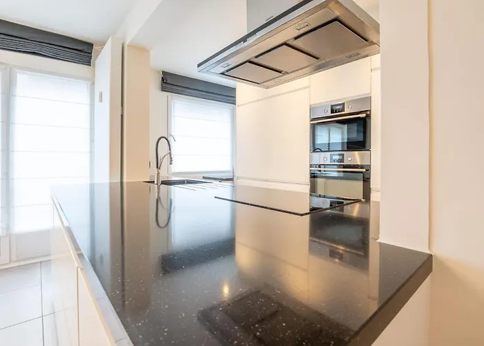 Amazing For 8 With Parking Space * Ostend