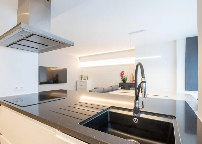 Amazing For 8 With Parking Space Apartment Ostend